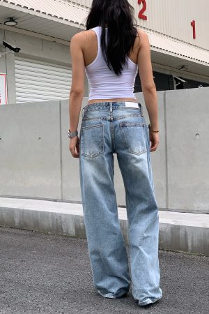 Light Blue Washed Denim Jeans - Low Waist Style, 90s Inspired, Casual Everyday Look, Perfect for Lazy Mornings