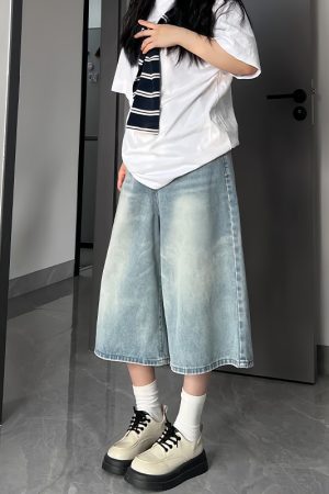 Light-Colored Women's Plus-Size Summer Wide-Leg Pants, High-Waisted Loose-Fitting 7/8 Length Trousers for a Flattering Fit