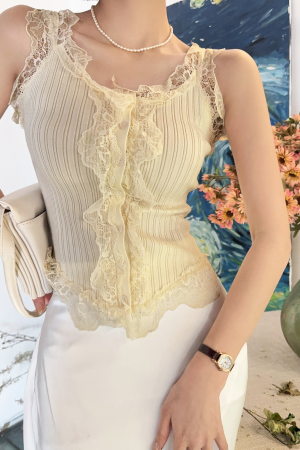 Light Fabric Summer Lace Trim Spliced Inner Knitted Vest Shirt for Women - Sweet & Spicy Style
