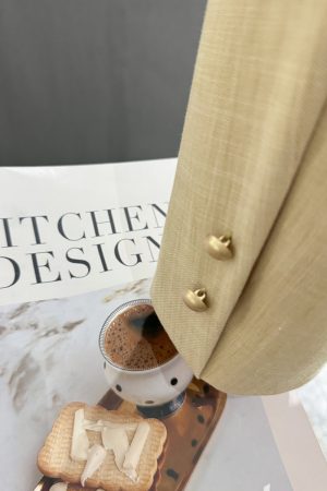 Light Khaki French-Style Short Blazer for Women, Spring Autumn 2025, Chic Mature Top, Korean Style Fashion