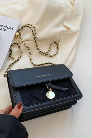 Light Luxury French Shoulder Bag - Versatile Lightweight Crossbody Chain Bag - Small Square Design for Women - Fashionable Commuting Accessory