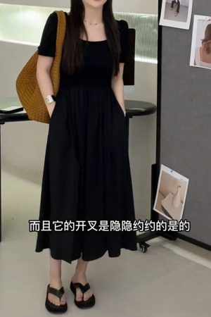 Light Luxury Plus-Size Little Black Dress, French Hepburn Style, Square Neck, Flattering Split Design for Curvy Figures, Summer Fashion