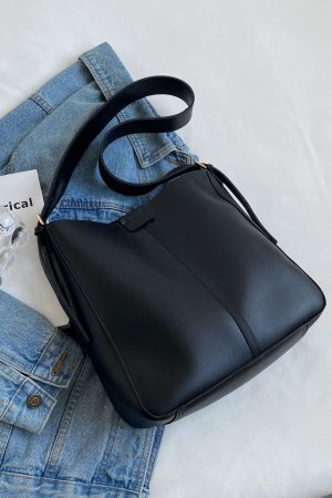 Light Luxury Retro High-End Bucket Bag for Women - Versatile Minimalist Shoulder Crossbody Bag for Commuting