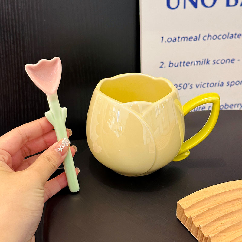 Light Luxury Tulip Ceramic Drinking Cup - Elegant Gift for Girls, Perfect Birthday Mug for Best Friends Light Luxury Tulip Ceramic Drinking Cup - Elegant Gift for Girls, Perfect Birthday Mug for Best Friends