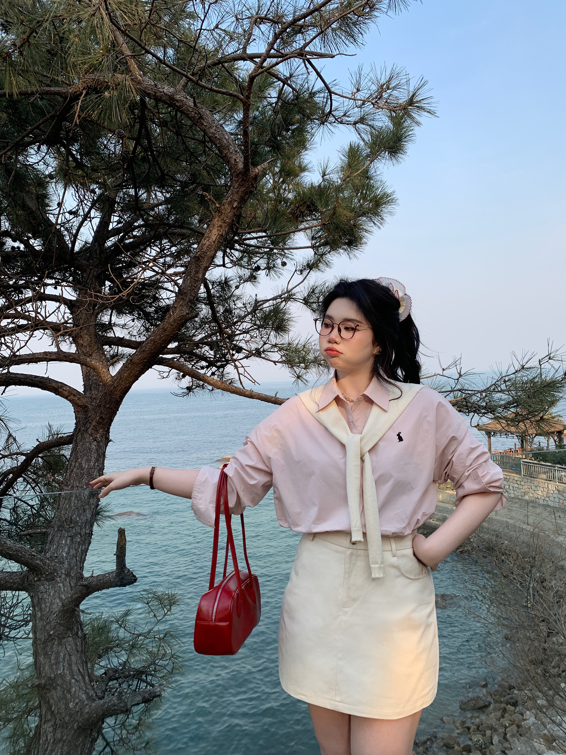 Light Pink Plus Size Stand Collar Shirt - Loose Fit, Heartfelt Love Design, High Intelligence Sense, Commuter Style, Trendy Fashion Light Pink Plus Size Stand Collar Shirt - Loose Fit, Heartfelt Love Design, High Intelligence Sense, Commuter Style, Trendy Fashion