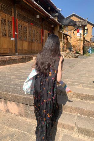 Light Spring Mountains Retro Floral Maxi Dress for Women - Loose V-Neck Sleeveless Long Dress, Perfect for Summer 90s & Y2K Style