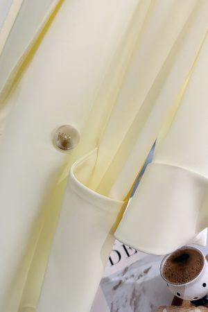 Light Yellow Loose Fit Suit Jacket for Women - Stylish Draping Blazer, 2025 Spring/Summer, Sun-Protective, Age-Reducing Fashion