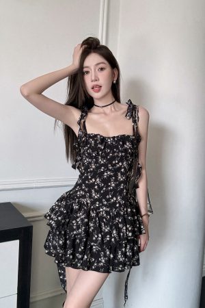 Lightweight Adjustable Black Floral Camisole Dress for Women - French Style, Waist-Cinching, Summer Tea Break Fashion