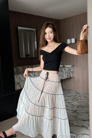 Lightweight Adjustable Lace Camisole and Flared Tulle Long Skirt Set for Summer Vacation, Boho Style