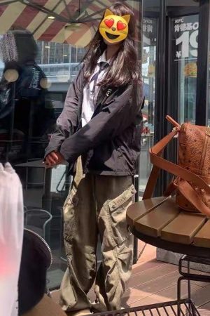 Lightweight Black Sun Protection Jacket for Women - American High Street Style, UV-Resistant, Quick-Drying, Breathable Spring/Summer Cardigan