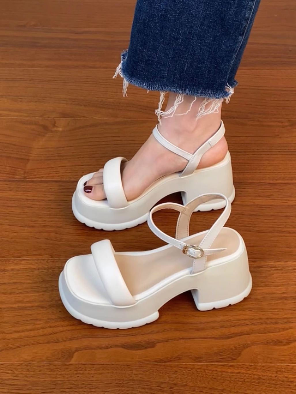 Lightweight Chunky-Heeled One-Strap Open-Toe Sandals for Women - Summer Waterproof Platform High Heels in First-Layer Cowhide Lightweight Chunky-Heeled One-Strap Open-Toe Sandals for Women - Summer Waterproof Platform High Heels in First-Layer Cowhide