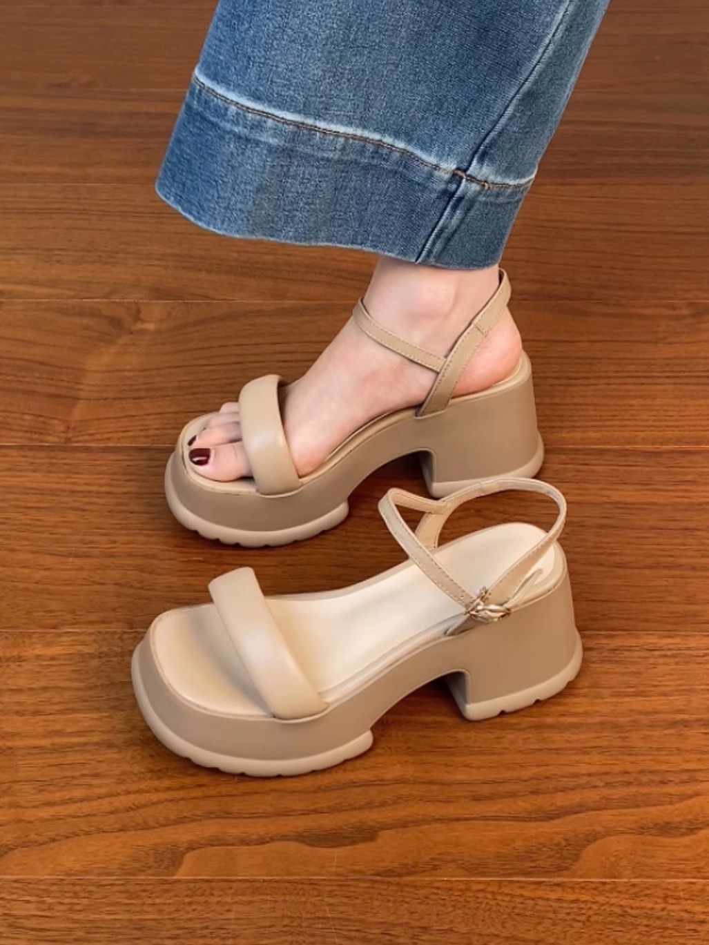 Lightweight Chunky-Heeled One-Strap Open-Toe Sandals for Women - Summer Waterproof Platform High Heels in First-Layer Cowhide Lightweight Chunky-Heeled One-Strap Open-Toe Sandals for Women - Summer Waterproof Platform High Heels in First-Layer Cowhide