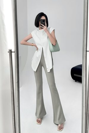 Lightweight High-Waisted Flared Pants for Women - Stretchy Draping Wide-Leg, Slimming Floor-Length Design for Spring and Autumn