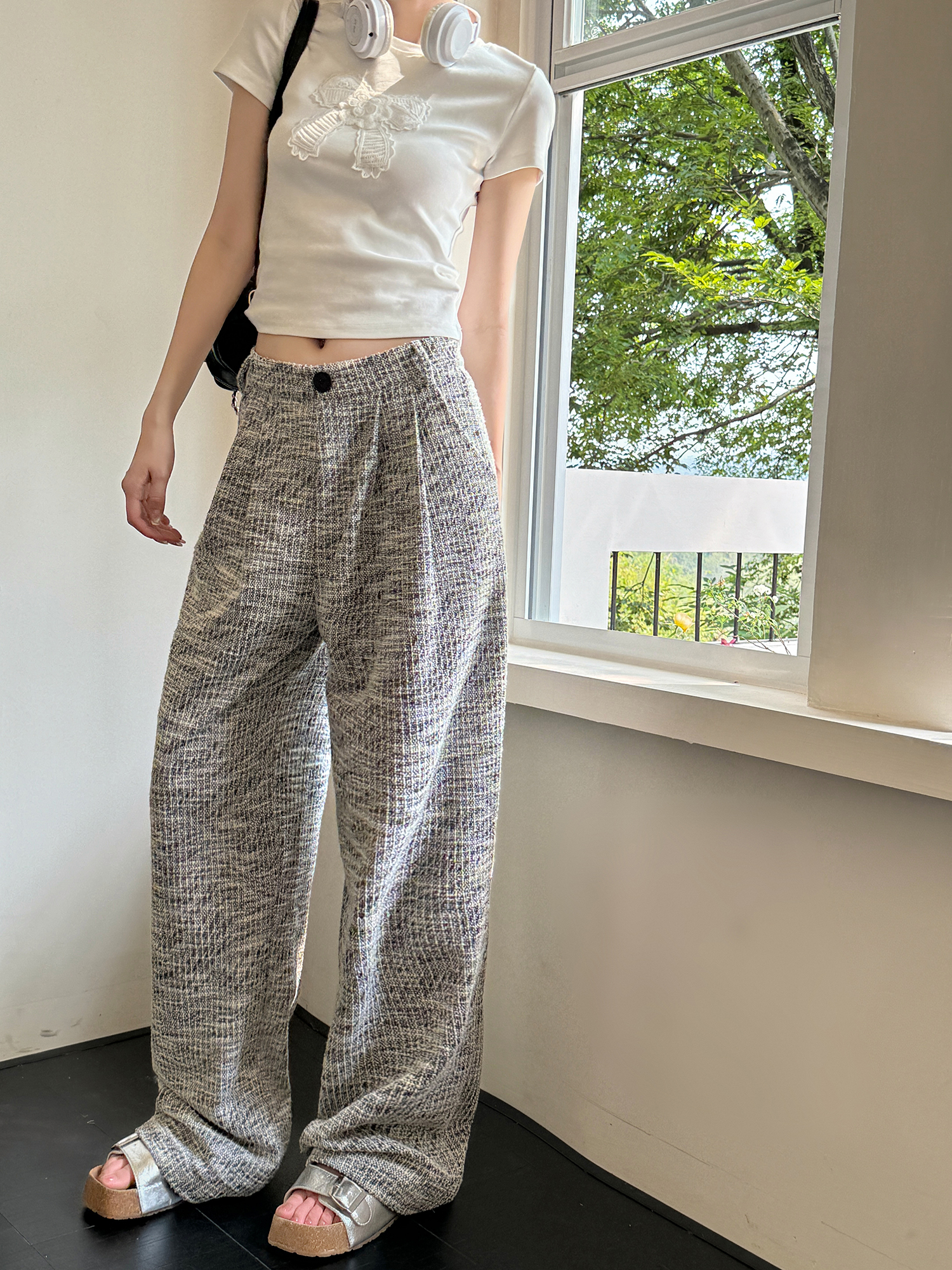 Lightweight High-Waisted Wide-Leg Pants for Women - Loose Fit, Thin Fabric, Perfect for Spring, Summer, Autumn & Winter Lightweight High-Waisted Wide-Leg Pants for Women - Loose Fit, Thin Fabric, Perfect for Spring, Summer, Autumn & Winter