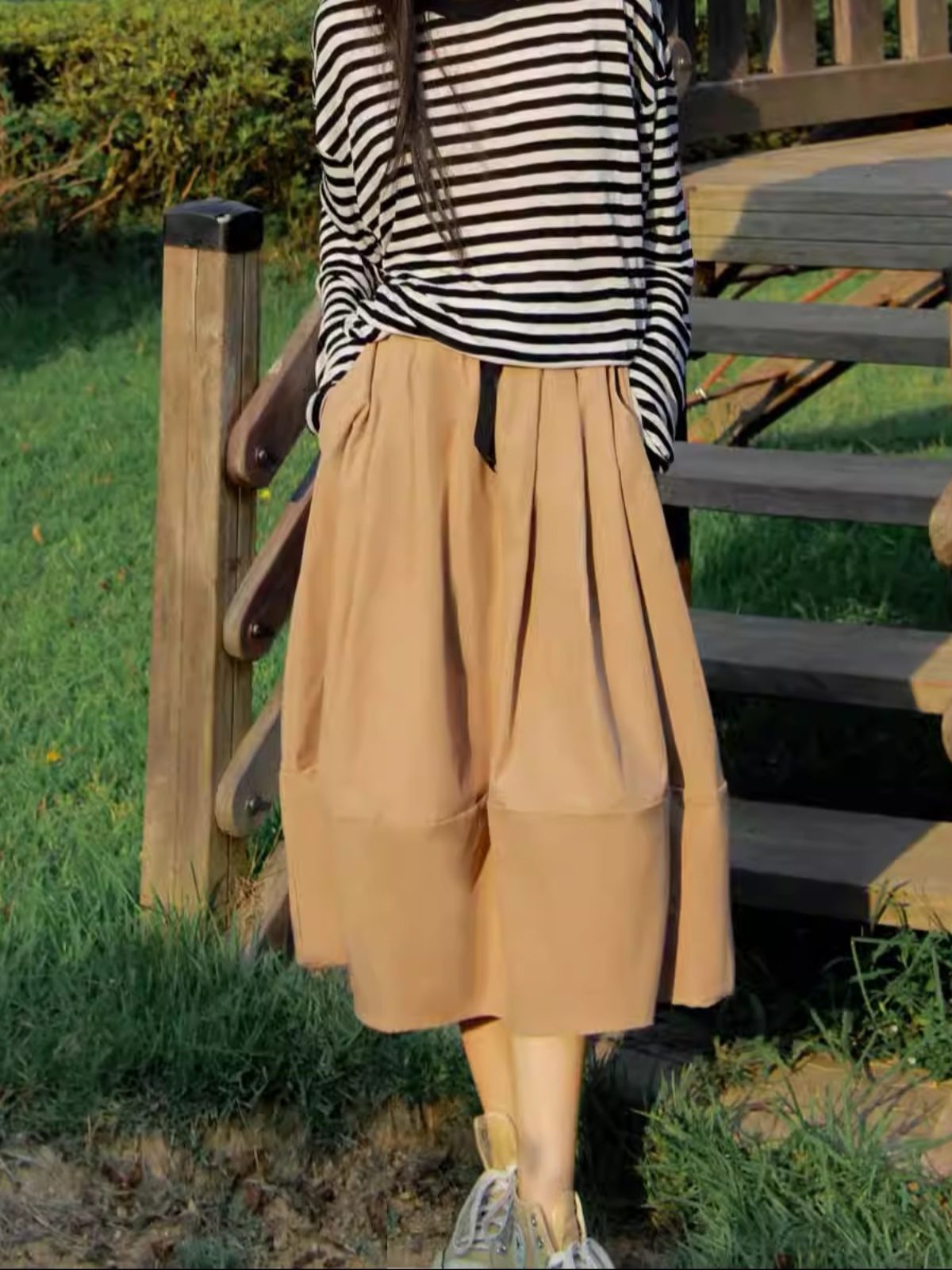 Lightweight Japanese Style Mid-Length Women's Skirt with Magnetic Buckle, Versatile Floral Bud Design for Spring and Autumn Fashion Lightweight Japanese Style Mid-Length Women's Skirt with Magnetic Buckle, Versatile Floral Bud Design for Spring and Autumn Fashion