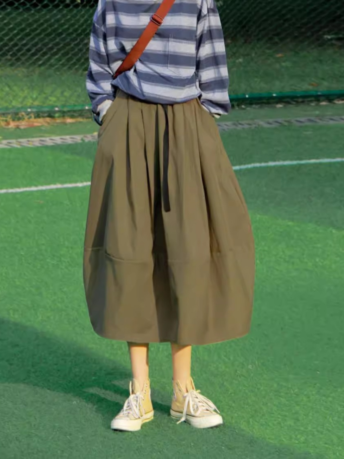 Lightweight Japanese Style Mid-Length Women's Skirt with Magnetic Buckle, Versatile Floral Bud Design for Spring and Autumn Fashion Lightweight Japanese Style Mid-Length Women's Skirt with Magnetic Buckle, Versatile Floral Bud Design for Spring and Autumn Fashion