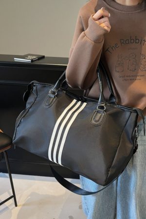 Lightweight Large-Capacity Commuter Travel Bag - Versatile Shoulder Bag for Business Trips, Gym, and Maternity Needs