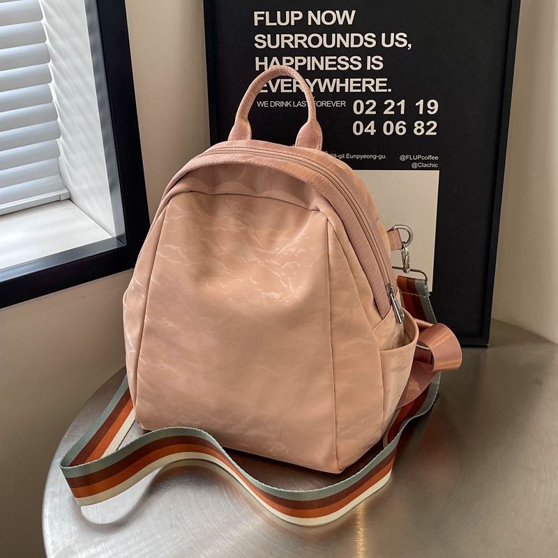 Lightweight Large Capacity Mommy Backpack, Dual-Use Diaper Bag for Moms & Infants, Ideal for Work, Travel, and School Commutes Lightweight Large Capacity Mommy Backpack, Dual-Use Diaper Bag for Moms & Infants, Ideal for Work, Travel, and School Commutes