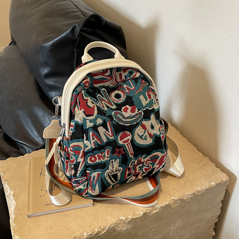 Lightweight Large Capacity Mommy Backpack, Dual-Use Diaper Bag for Moms & Infants, Ideal for Work, Travel, and School Commutes Lightweight Large Capacity Mommy Backpack, Dual-Use Diaper Bag for Moms & Infants, Ideal for Work, Travel, and School Commutes