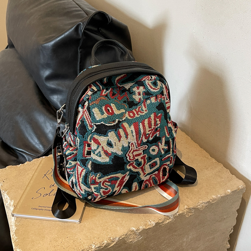 Lightweight Large Capacity Mommy Backpack, Dual-Use Diaper Bag for Moms & Infants, Ideal for Work, Travel, and School Commutes Lightweight Large Capacity Mommy Backpack, Dual-Use Diaper Bag for Moms & Infants, Ideal for Work, Travel, and School Commutes