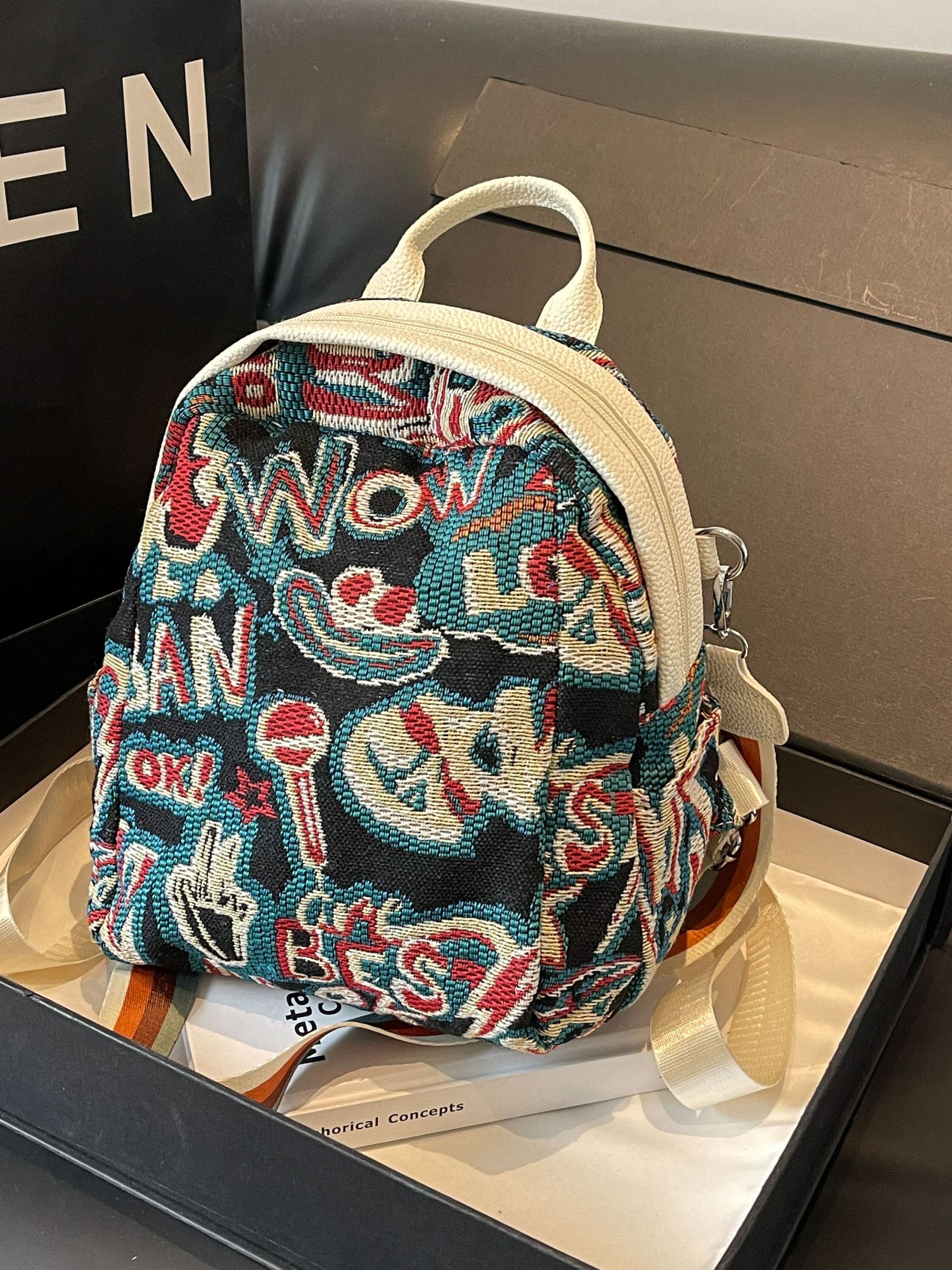 Lightweight Large Capacity Mommy Backpack, Dual-Use Diaper Bag for Moms & Infants, Ideal for Work, Travel, and School Commutes Lightweight Large Capacity Mommy Backpack, Dual-Use Diaper Bag for Moms & Infants, Ideal for Work, Travel, and School Commutes