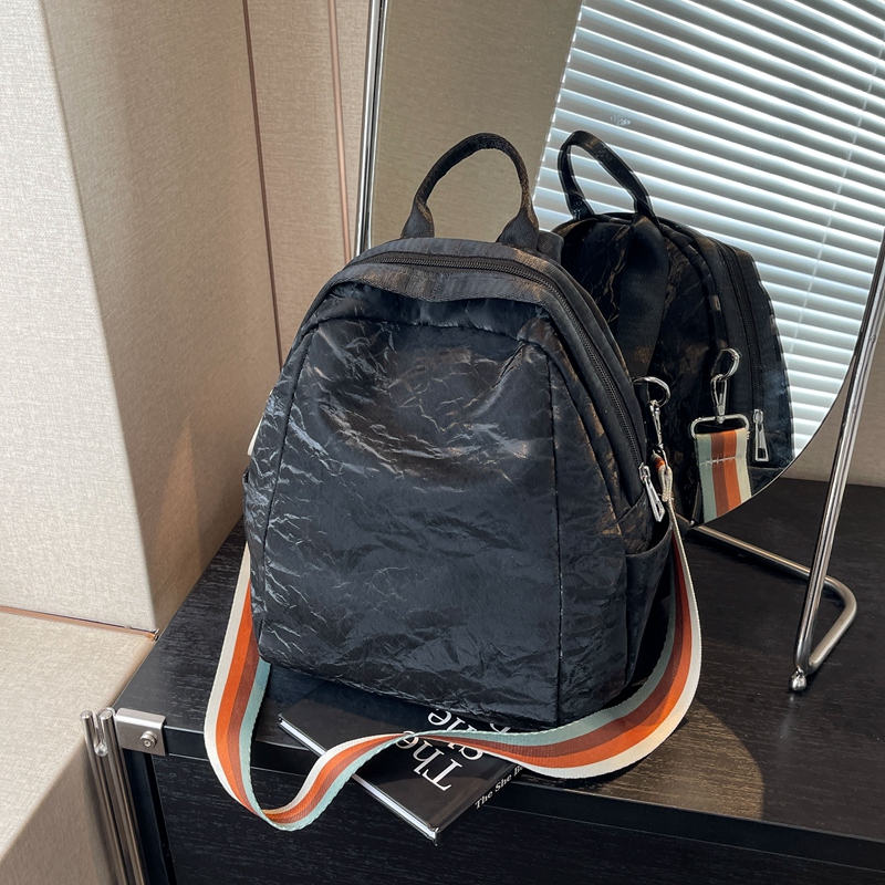 Lightweight Large Capacity Mommy Backpack, Dual-Use Diaper Bag for Moms & Infants, Ideal for Work, Travel, and School Commutes Lightweight Large Capacity Mommy Backpack, Dual-Use Diaper Bag for Moms & Infants, Ideal for Work, Travel, and School Commutes