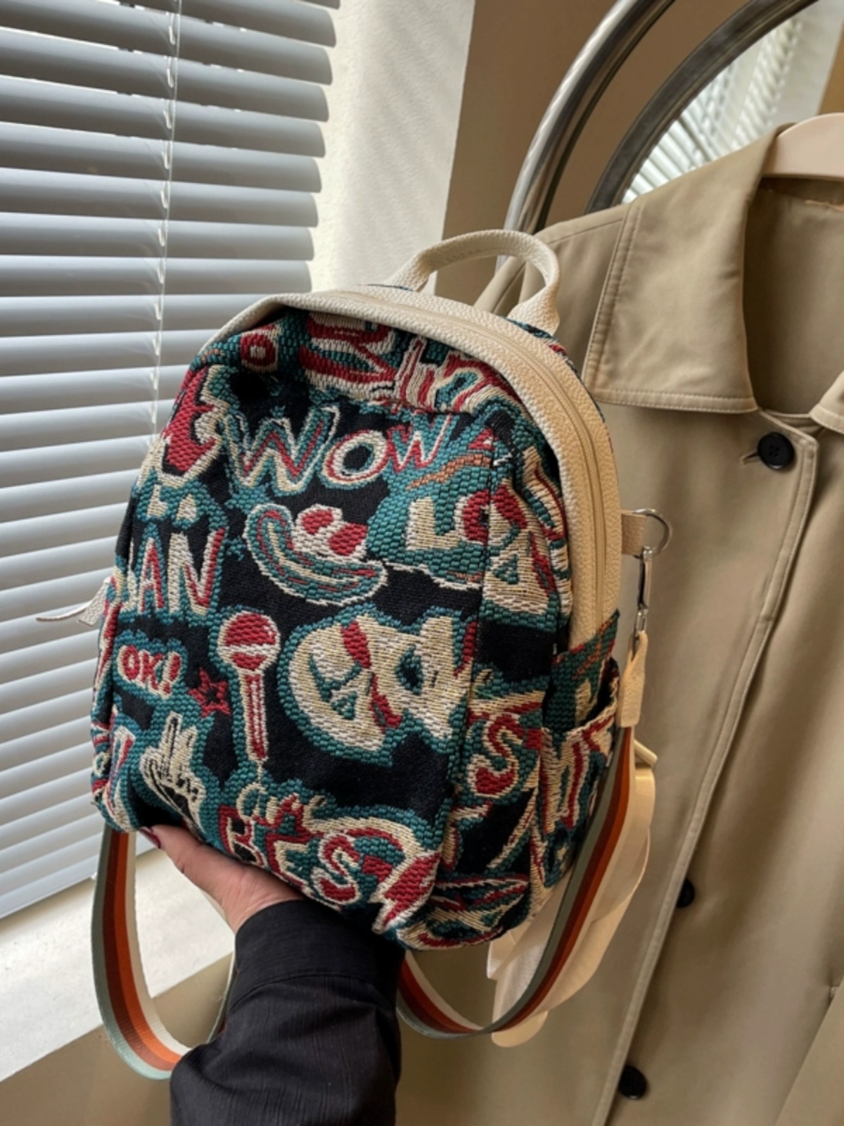 Lightweight Large Capacity Mommy Backpack, Dual-Use Diaper Bag for Moms & Infants, Ideal for Work, Travel, and School Commutes Lightweight Large Capacity Mommy Backpack, Dual-Use Diaper Bag for Moms & Infants, Ideal for Work, Travel, and School Commutes