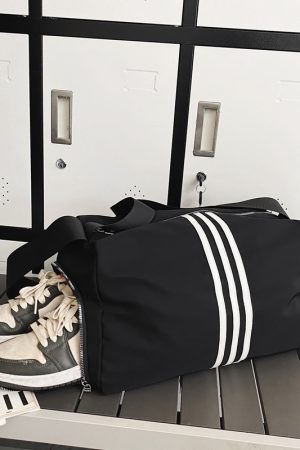 Lightweight Large-Capacity Sports Yoga Fitness Bag with Dry and Wet Separation - Versatile Crossbody Travel Luggage Storage Bag