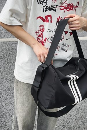 Lightweight Large-Capacity Sports Yoga Fitness Bag with Dry and Wet Separation - Versatile Crossbody Travel Luggage Storage Bag