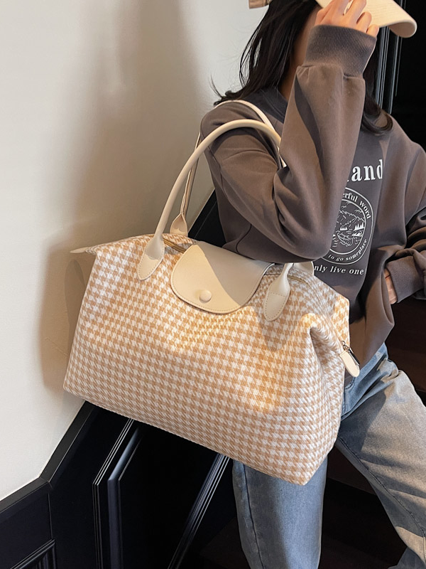 Lightweight Large-Capacity Travel Bag - Versatile Commuting Shoulder Bag for Business Trips, Gym, and Maternity Storage Lightweight Large-Capacity Travel Bag - Versatile Commuting Shoulder Bag for Business Trips, Gym, and Maternity Storage