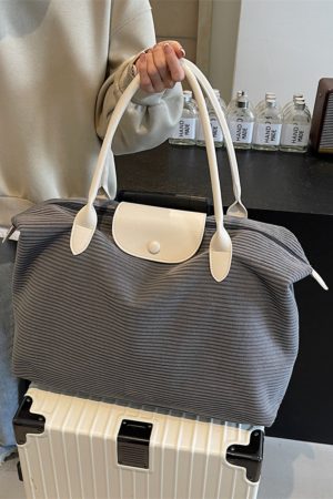 Lightweight Large-Capacity Travel Bag - Versatile Gym, Commuter, and Maternity Shoulder Bag for Short-Distance Business Trips