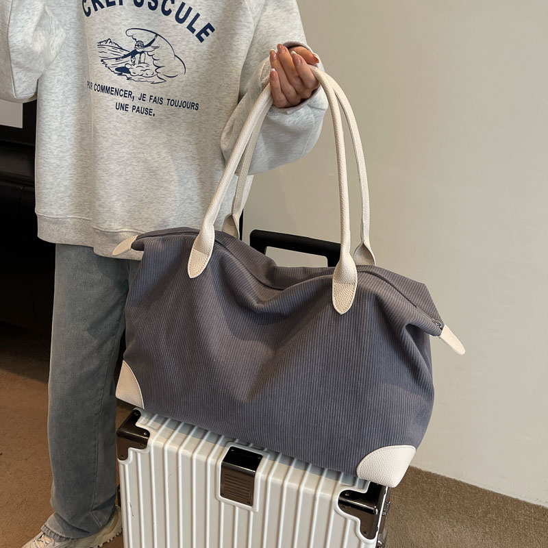 Lightweight Large-Capacity Travel Bag for Commuting, Gym, Maternity & Short-Distance Trips - Stylish Versatile Shoulder Bag Lightweight Large-Capacity Travel Bag for Commuting, Gym, Maternity & Short-Distance Trips - Stylish Versatile Shoulder Bag