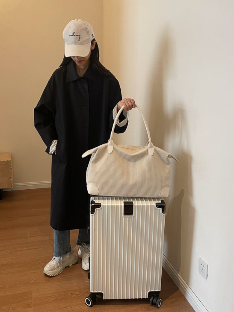 Lightweight Large-Capacity Travel Bag for Commuting, Gym, Maternity & Short-Distance Trips - Stylish Versatile Shoulder Bag Lightweight Large-Capacity Travel Bag for Commuting, Gym, Maternity & Short-Distance Trips - Stylish Versatile Shoulder Bag