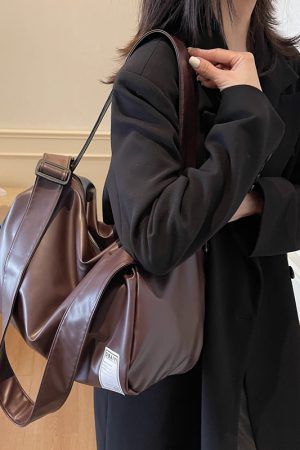 Lightweight Large-Capacity Travel Bag for Women - Versatile Crossbody Sports Bag for Fitness and Short-Distance Travel