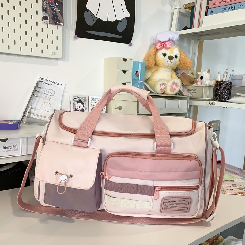 Lightweight Large Capacity Travel Handbag for Women - Stylish Storage Bag for Fitness, Maternity, and Short-Distance Journeys Lightweight Large Capacity Travel Handbag for Women - Stylish Storage Bag for Fitness, Maternity, and Short-Distance Journeys