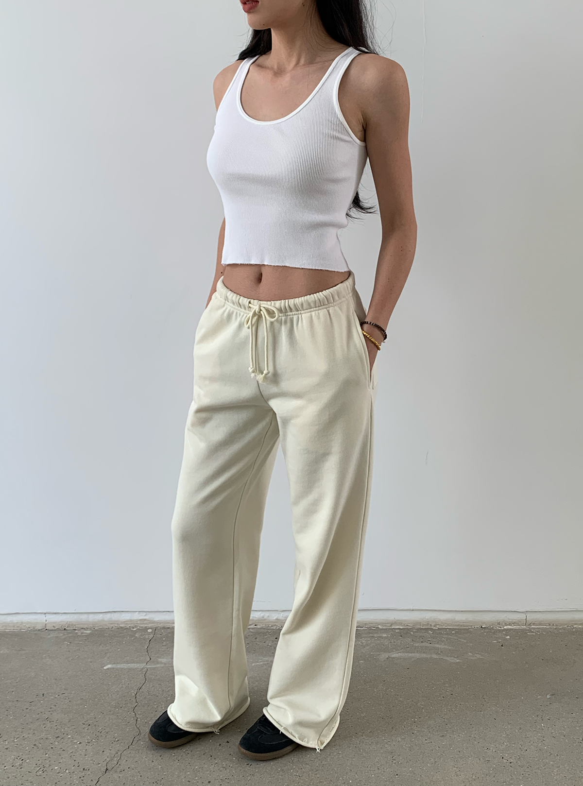 Lightweight Low-Rise Hybrid Sweatpants with Curvy Back Pockets - Comfortable Pajama Pants for Home and Casual Wear Lightweight Low-Rise Hybrid Sweatpants with Curvy Back Pockets - Comfortable Pajama Pants for Home and Casual Wear