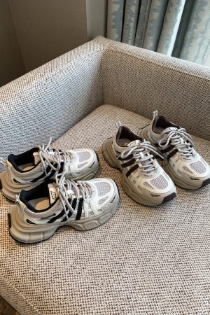 Lightweight Mesh Sports Shoes for Women - Casual Lace-Up Thick-Soled Dad Sneakers, Comfortable & Breathable 2025 Style