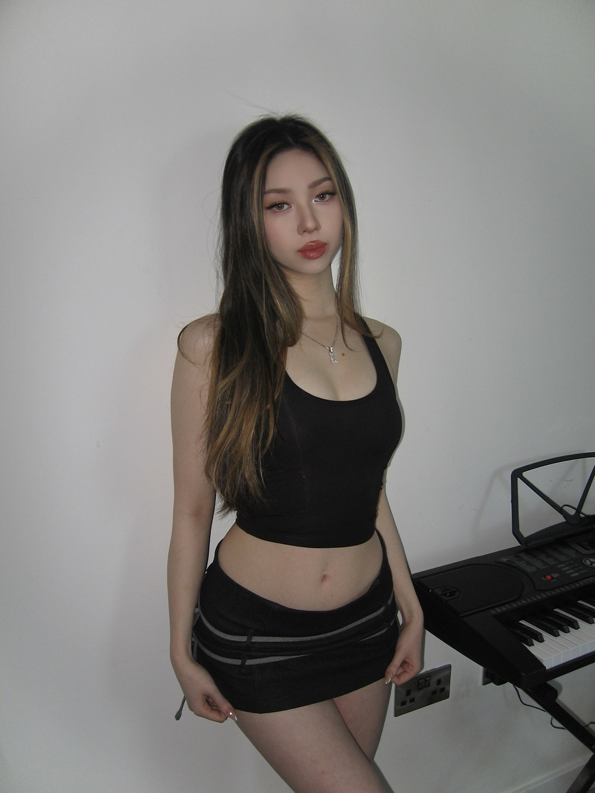 Lightweight Modal Cotton U-Neck Tank Top - Breathable Close-Fitting Design in 4 Colors - Perfect for Summer and Layering Lightweight Modal Cotton U-Neck Tank Top - Breathable Close-Fitting Design in 4 Colors - Perfect for Summer and Layering