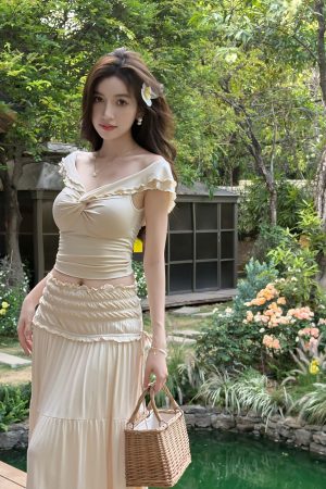 Lightweight One-Shoulder French Top with Ear-Shaped Ruffles and Elastic Long Skirt Set - Perfect for Summer Fashion