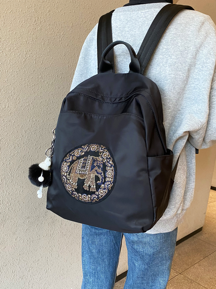 Lightweight Oxford Cloth Backpack for Women - Durable Double Shoulder Bag, Casual School Bag, Versatile Spring 2025 Style Lightweight Oxford Cloth Backpack for Women - Durable Double Shoulder Bag, Casual School Bag, Versatile Spring 2025 Style