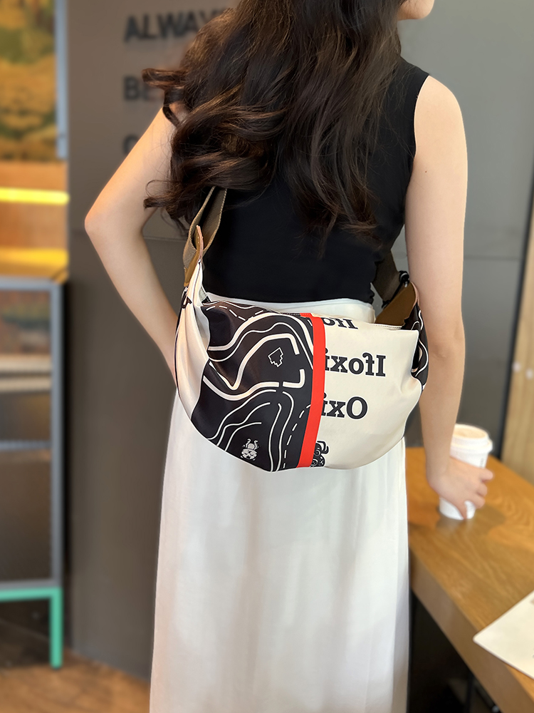 Lightweight Printed Oxford Cloth Dumpling Crossbody Bag for Women - Casual Versatile Shoulder Bag for Spring 2025 Fashion Lightweight Printed Oxford Cloth Dumpling Crossbody Bag for Women - Casual Versatile Shoulder Bag for Spring 2025 Fashion