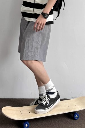 Lightweight Quick-Dry Sports Shorts for Men and Women - Breathable Casual Versatile Five-Point Pants for Summer Outdoor Activities