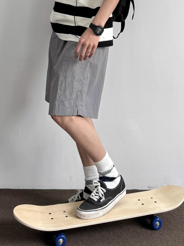 Lightweight Quick-Dry Sports Shorts for Men and Women - Breathable Casual Versatile Five-Point Pants for Summer Outdoor Activities Lightweight Quick-Dry Sports Shorts for Men and Women - Breathable Casual Versatile Five-Point Pants for Summer Outdoor Activities