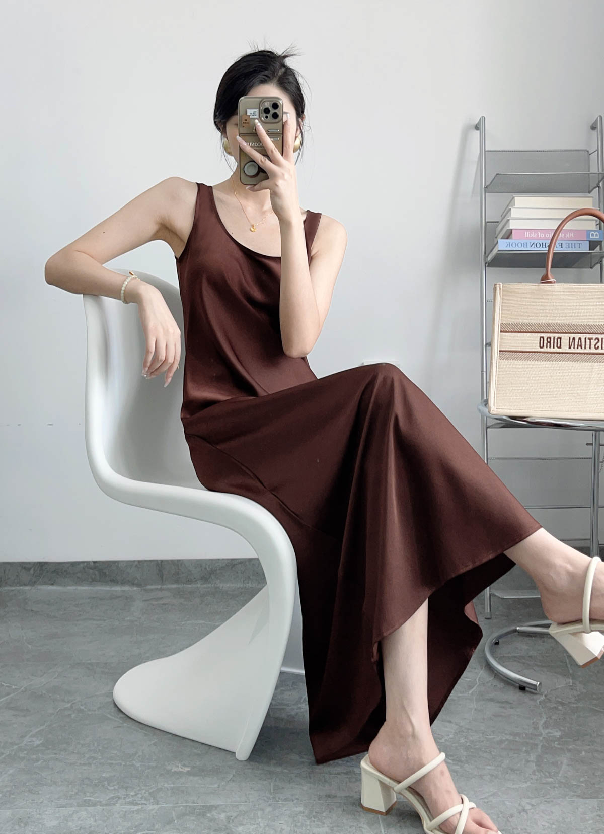 Lightweight Slant-Cut Vest Dress for Women - Slimming Satin Sleeveless Layer, Wrinkle-Resistant, Perfect for Spring and Summer. Lightweight Slant-Cut Vest Dress for Women - Slimming Satin Sleeveless Layer, Wrinkle-Resistant, Perfect for Spring and Summer.