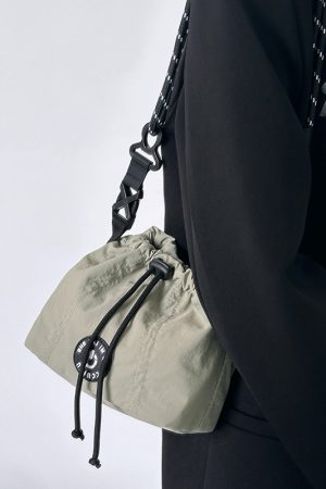 Lightweight Unisex Crossbody Brocade Bag 2024 - Casual Shoulder Bucket Bag for Phone - Sweet Cool Niche Style