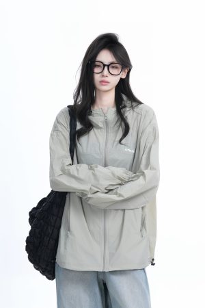 Lightweight UV Protection Jacket for Women, Loose Fit Zip-Up Hooded Coat, Ice-Feel Fabric, Sun Protection Outerwear