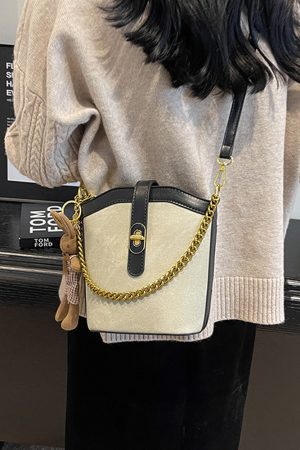 Lightweight Versatile Bucket Bag for Women â€“ Fashionable Summer Travel Crossbody Shoulder Bag 2025 Style