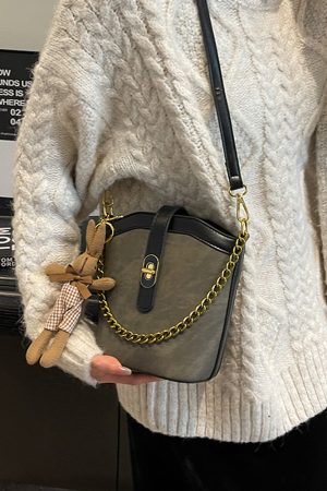 Lightweight Versatile Bucket Bag for Women â€“ Fashionable Summer Travel Crossbody Shoulder Bag 2025 Style