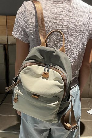 Lightweight Water-Resistant Travel Backpack for Women - Versatile Classic Design for Spring 2025 Adventures