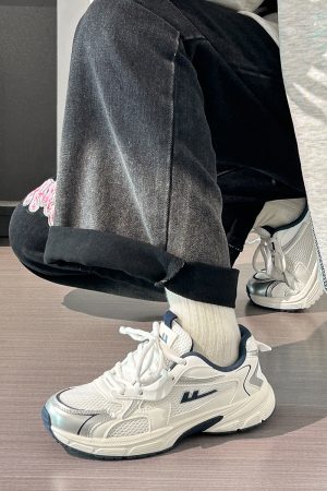 Lightweight White Mesh Sports Shoes for Women, Breathable Soft-Soled Summer Sneakers, American-Style Dad Shoes 2025